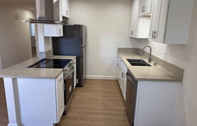 2 beds, 2 baths, $2,595, Unit A-18