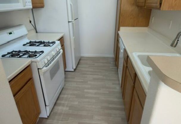 Vistana 2 Bedroom Condo - Ready for Move In!!