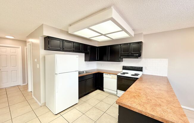 918-922 Teal Ct.
