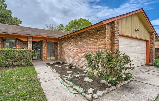 3 Bedroom/2 Bathroom 1-Story Home for Rent