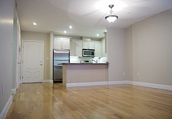 1522 VFW PKWY