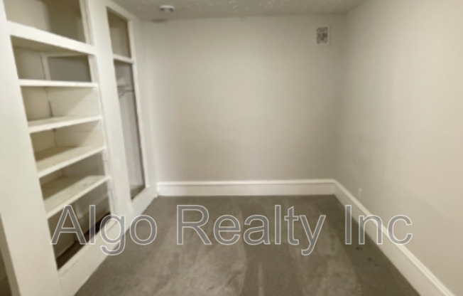 4129 N COLFAX AVE