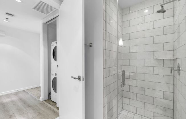 2 beds, 1.5 baths, $3,499, Unit # 2406