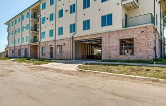 Flats 309 3221 Elihu St