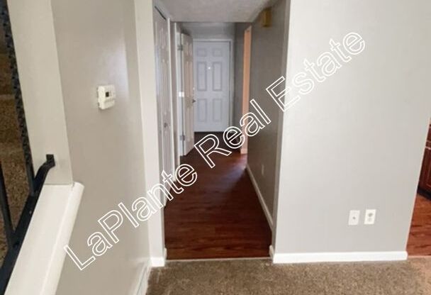 2 beds, 1.5 baths, 1,100 sqft, $1,075, Unit 7385