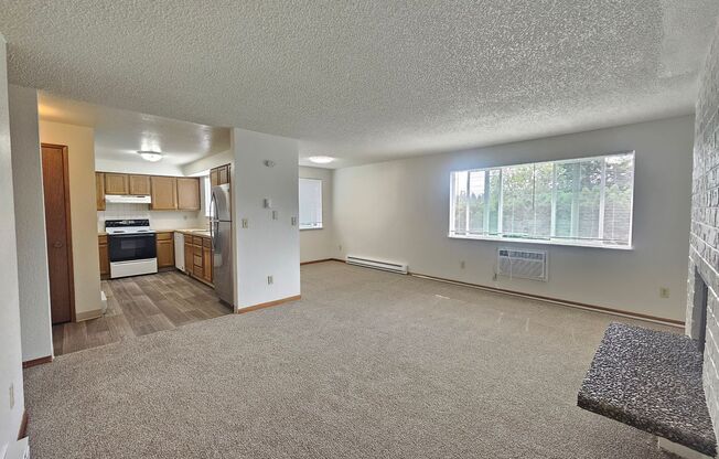 2 beds, 1 bath, $1,095, Unit 2237