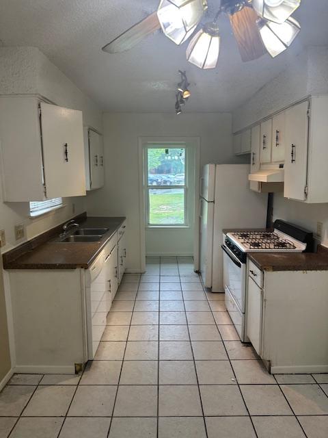 2601 REEVES CIR