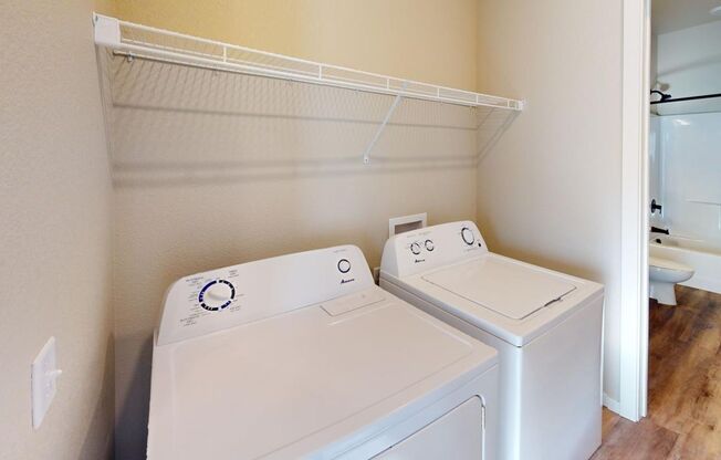 1 bed, 1 bath, 851 sqft, $1,425, Unit 545B-408