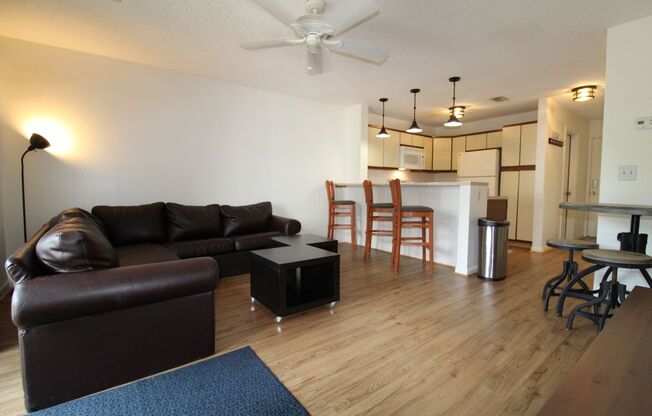 2 beds, 2 baths, $750