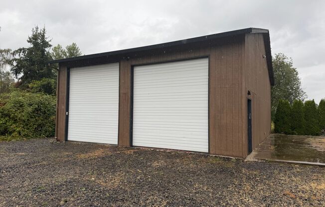 3 bedroom home with porch and shop!!