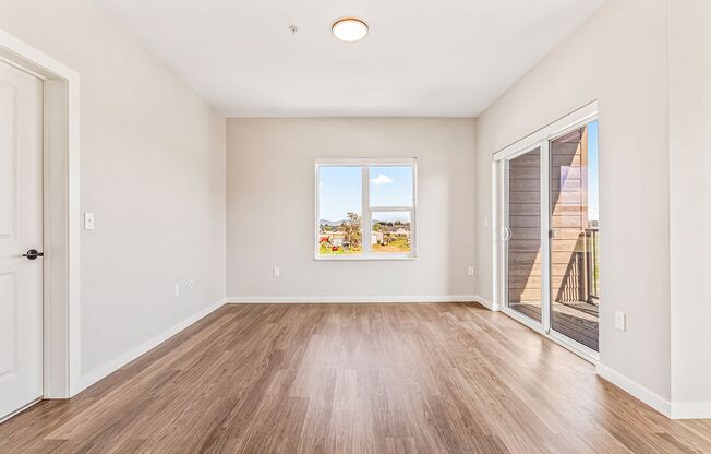 2 beds, 2 baths, 1,132 sqft, $2,000, Unit 3-300
