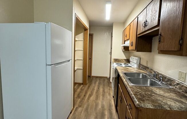 1 bed, 1 bath, 650 sqft, $615