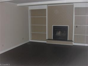 2 beds, 2 baths, $1,095