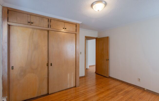 1 bed, 1 bath, 575 sqft, $1,045, Unit 302