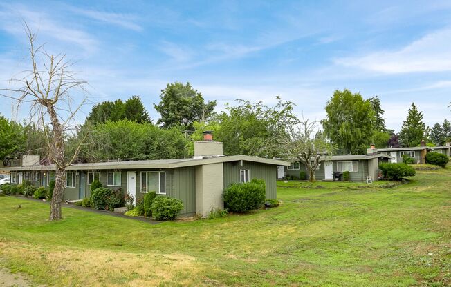 2 beds, 1 bath, 750 sqft, $1,900, Unit Unit #16