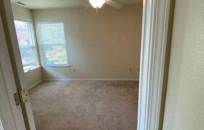 Midtown 2 bedroom 1.5 bathroom