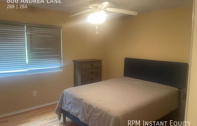 806 ANDREA LN