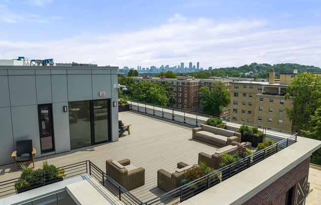 2 beds, 2 baths, 997 sqft, $4,600, Unit 402