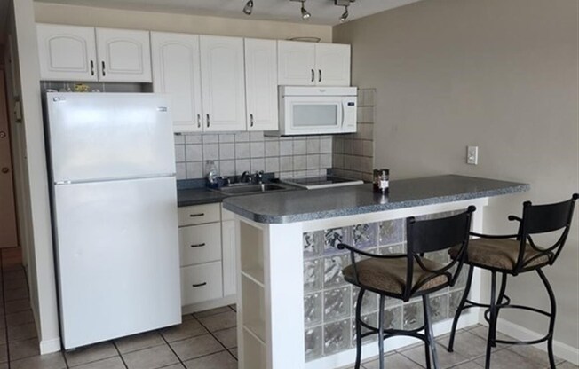 383 REVERE BCH BLVD