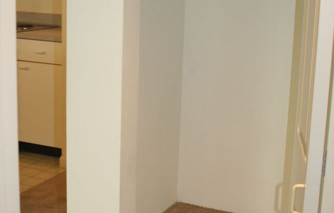 1 bed, 1 bath, 656 sqft, $1,110, Unit 410-209