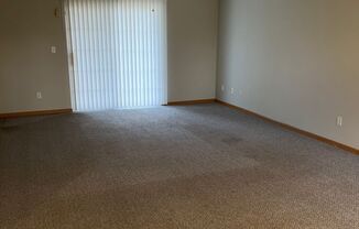 2 beds, 2 baths, $1,250, Unit 631-2