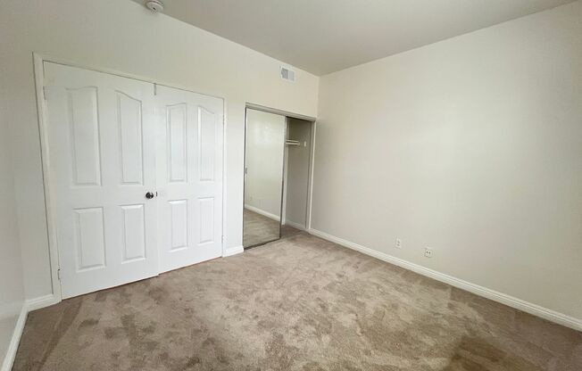 3 beds, 2 baths, $4,095, Unit # 42