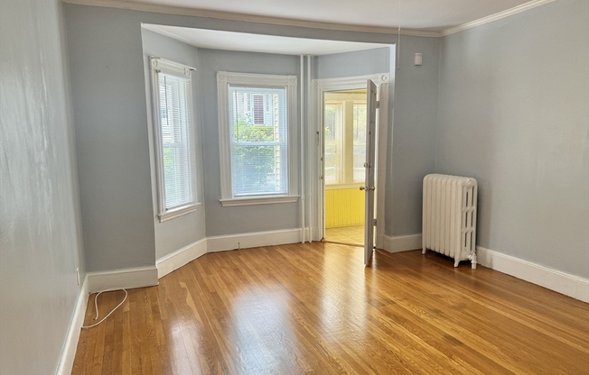 87 GLENDOWER RD