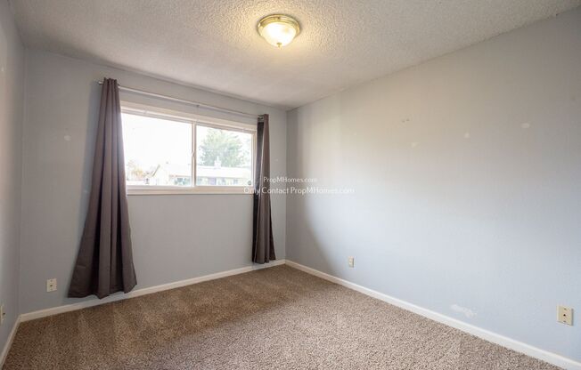 3 beds, 1 bath, $2,299