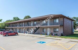 901 SYRACUSE BLDG A AVE