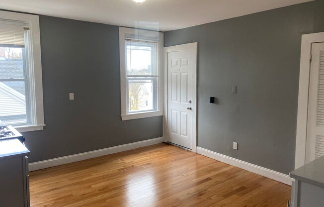 Charming Furnished 4-Bed Home in Vibrant Dorchester – Short-Term Lease Available!