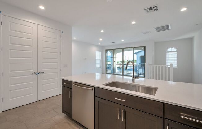 Like Brand New Luxurious Modern 3 Bedroom 2 Bath Townhome in Warner Meadow – Rare Rental Opportunity!