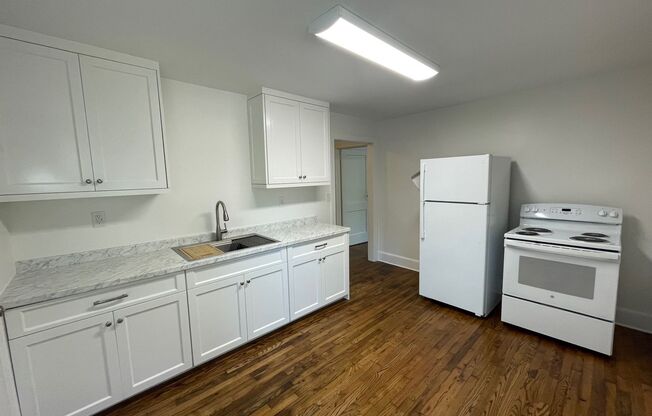 2 beds, 1 bath, $1,250, Unit 3934 Montgomery