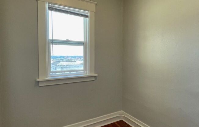 Studio, 1 bath, 404 sqft, $1,095, Unit 310