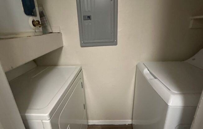 1 bed, 1 bath, $1,318, Unit 825