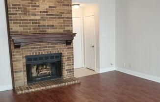 2 beds, 2 baths, $1,595, Unit #1120