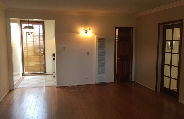 2 beds, 1.5 baths, $2,625, Unit 12