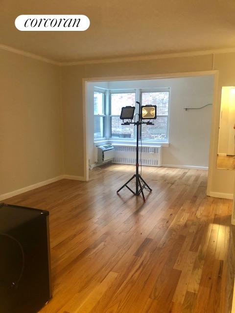 155 E 38 ST