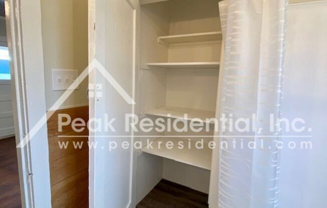 2 beds, 1 bath, $1,895