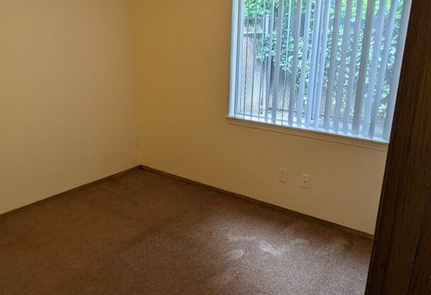 1 bed, 1 bath, 650 sqft, $1,325, Unit 05
