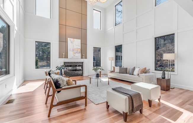 20 AMBERWOOD DR