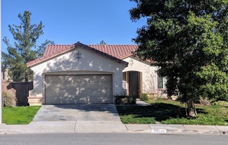 Single Story 3 Bedroom/2 Bath in Murrieta with Large Yard!