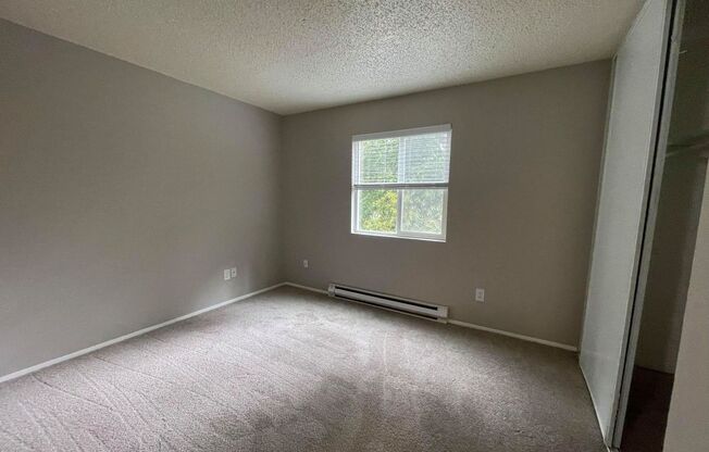 2 beds, 1 bath, 760 sqft, $1,525, Unit 47