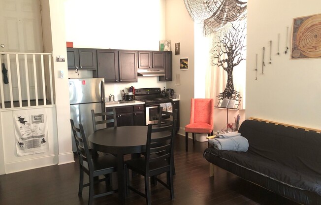 Studio, 1 bath, 1,200 sqft, $1,200, Unit 1038-1B