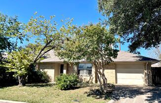 2 Bedrooms 1.5 Bath 1/2 Duplex For Lease in Frisco