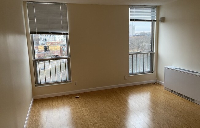 1 bed, 1 bath, 725 sqft, $2,800, Unit 1113