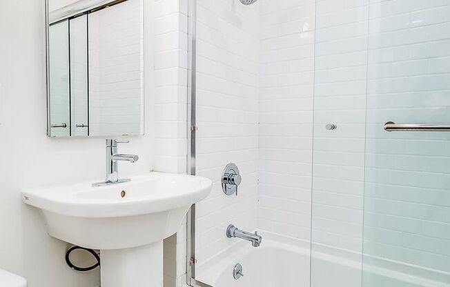 Studio, 1 bath, 464 sqft, $1,295, Unit 107