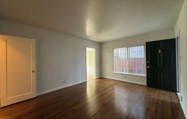 1805, 1811, 1813 N Street - Golden Lanterns