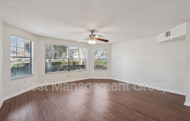 2902 W FOX SQUIRREL DR