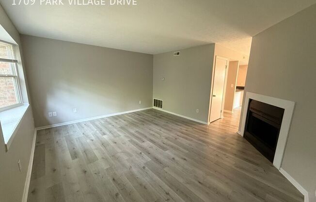 1709 PARK VLG DR