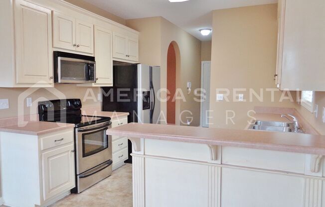 3 beds, 2 baths, $1,595